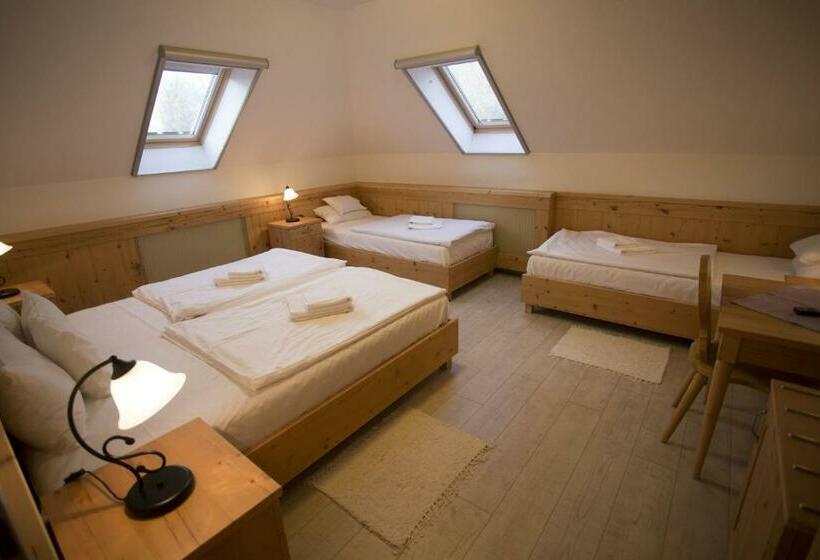 Четырехместный Номер Стандарт, Kakukk Vendéglő Panzió