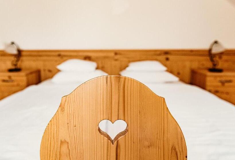 Четырехместный Номер Стандарт, Kakukk Vendéglő Panzió