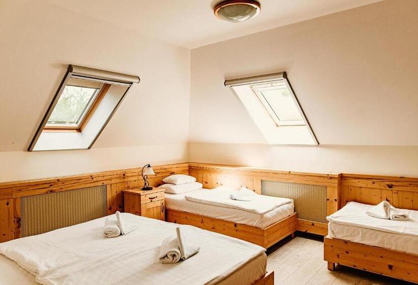 Четырехместный Номер Стандарт, Kakukk Vendéglő Panzió