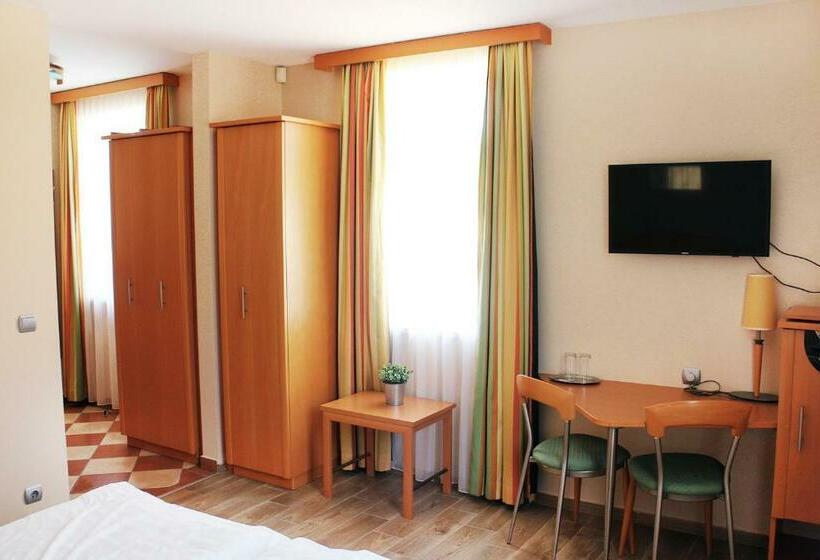 スタンダードルーム, Marben Panzió