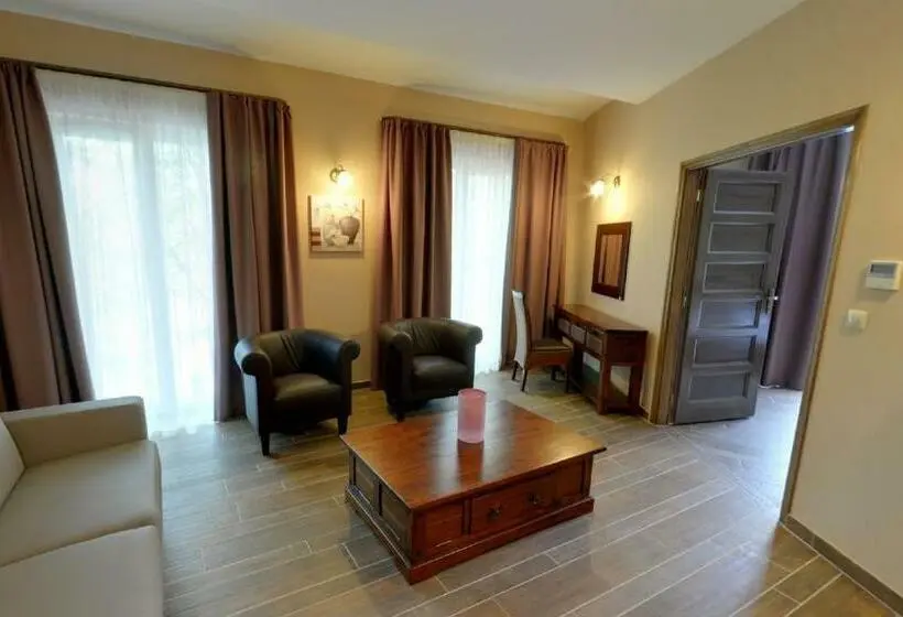 Sviitti, Maya Panzio Rezidencia