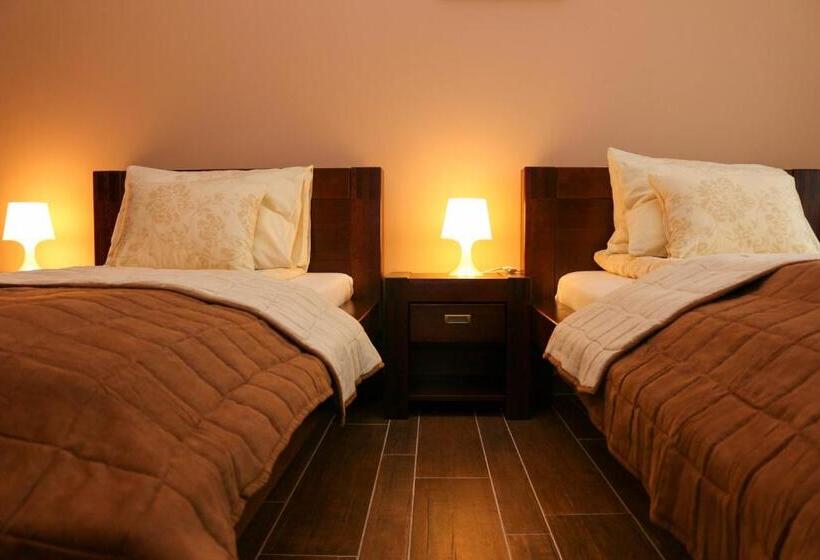 标准间, Maya Panzio Rezidencia