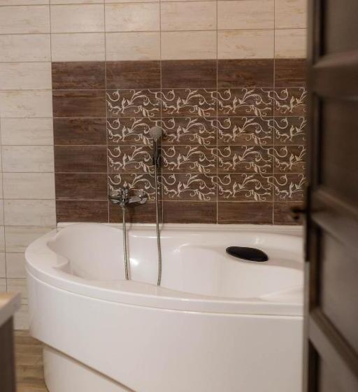 复式套房, Maya Panzio Rezidencia