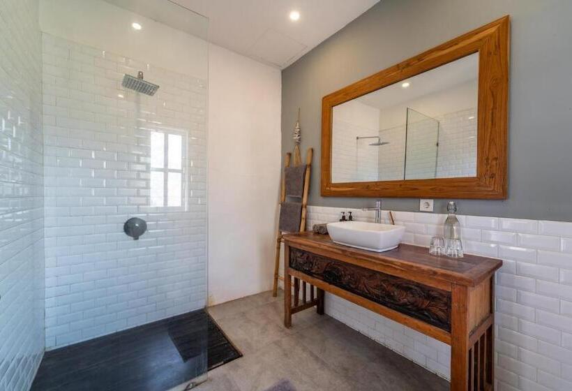 バルコニー付きデラックスルーム, Mowies Gili Air