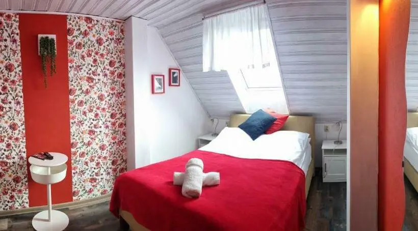 ベーシックルーム, Stőger Panzió