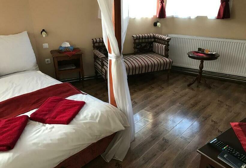 סוויטה משפחתית, Abszolút Hotel és Panzió