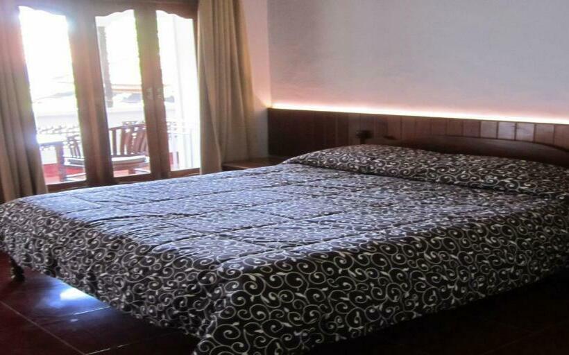 Quarto Deluxe, Agung And Sue Watering Hole I