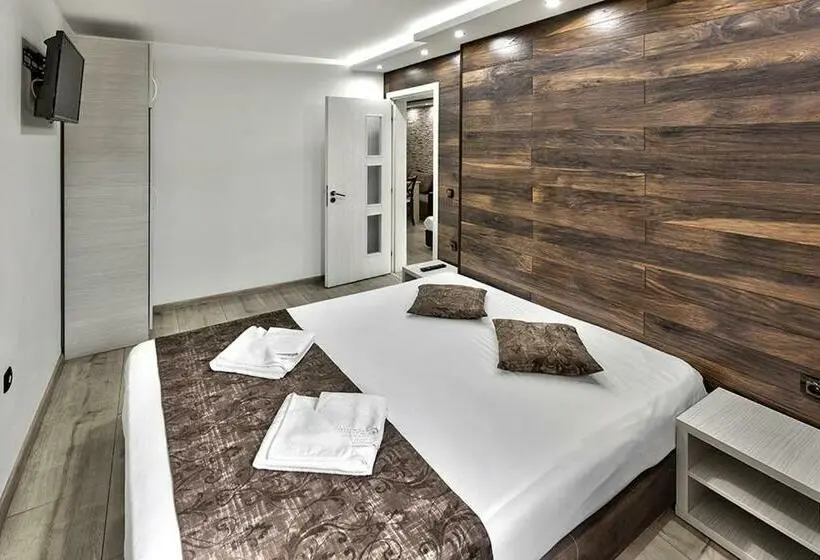 Habitación Deluxe, Elit