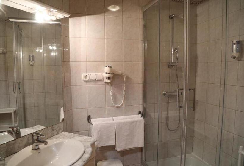 Четырехместный Номер Superior, Hajdú Kastély