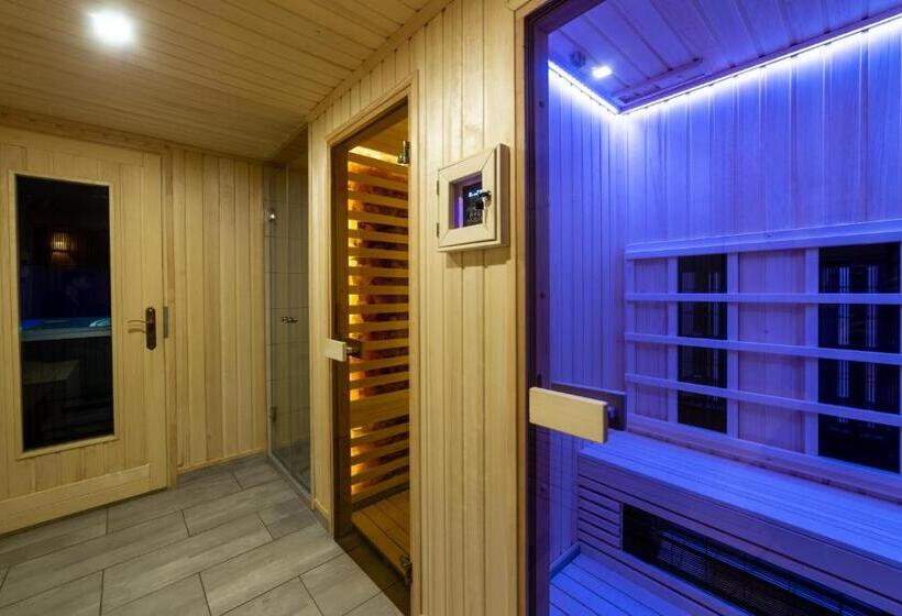 豪华房间, Marvany Panzio