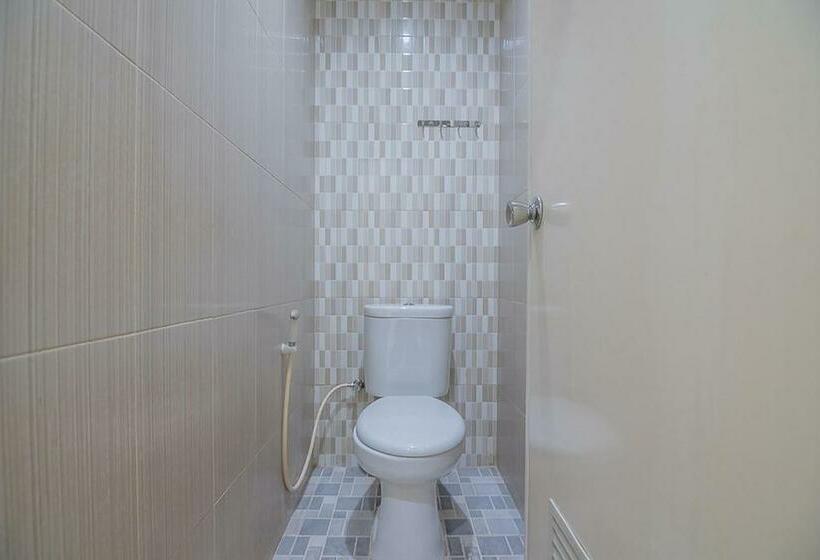 Семейный Номер, Reddoorz Near Nagoya Citywalk Batam 2