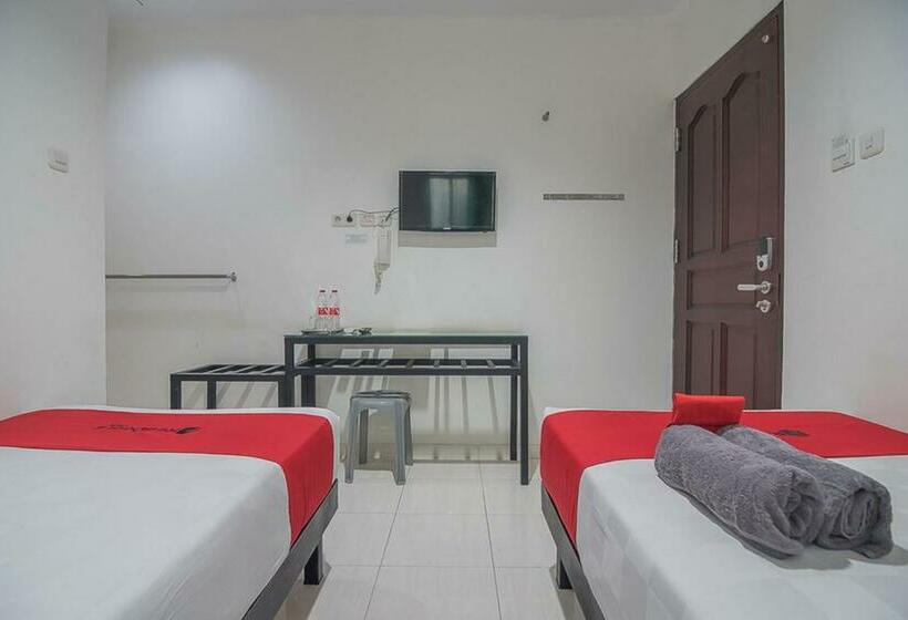 Семейный Номер, Reddoorz Near Nagoya Citywalk Batam 2