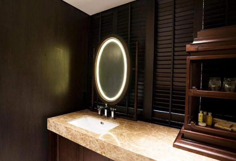 Номер Deluxe, The Singhasari Resort Batu