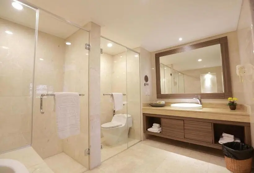 Suite, The Singhasari Resort Batu