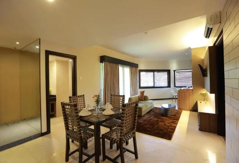 Suite, The Singhasari Resort Batu