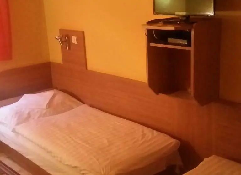 Standard Kolmen Hengen Huone, Kis Duna Motel & Camping