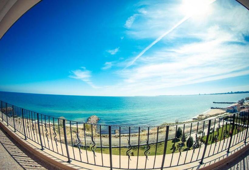 شقة غرفتين نوم إطلالة جانبية على البحر, Premier Fort Sands Resort Full Board