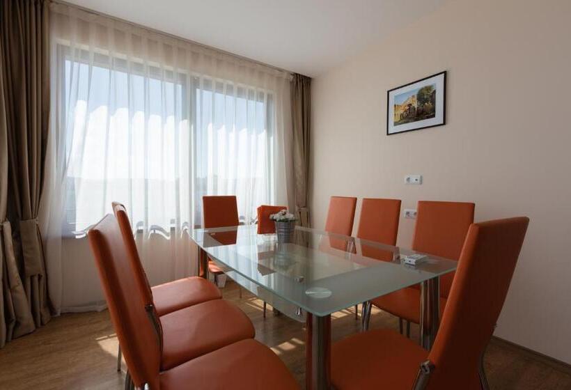 شقة غرفتين نوم إطلالة جانبية على البحر, Premier Fort Sands Resort Full Board