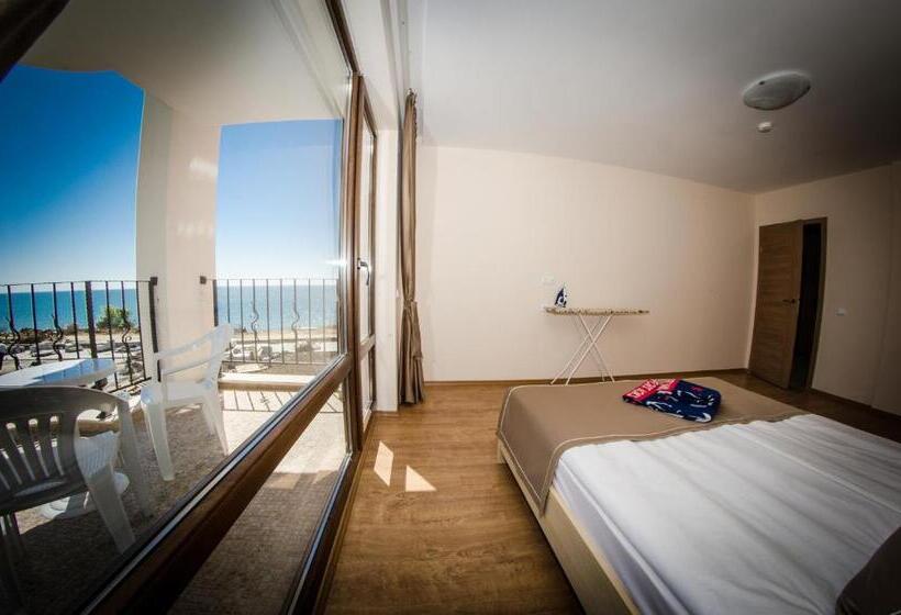 شقة غرفتين نوم إطلالة جانبية على البحر, Premier Fort Sands Resort Full Board