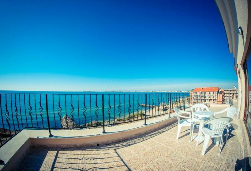 شقة غرفة نوم واحدة ذات إطلالة جانبية على البحر, Premier Fort Sands Resort Full Board