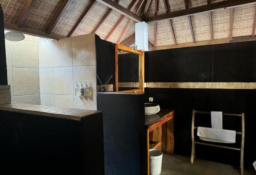 Standaardbungalow, Scallywags Beach Club