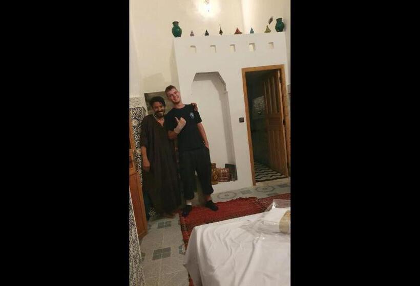 豪华三人间, Hostel Rcif