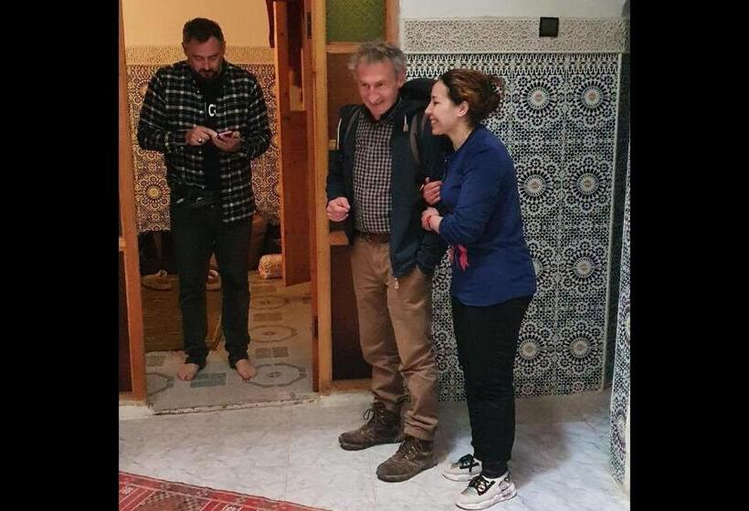 家庭间, Hostel Rcif