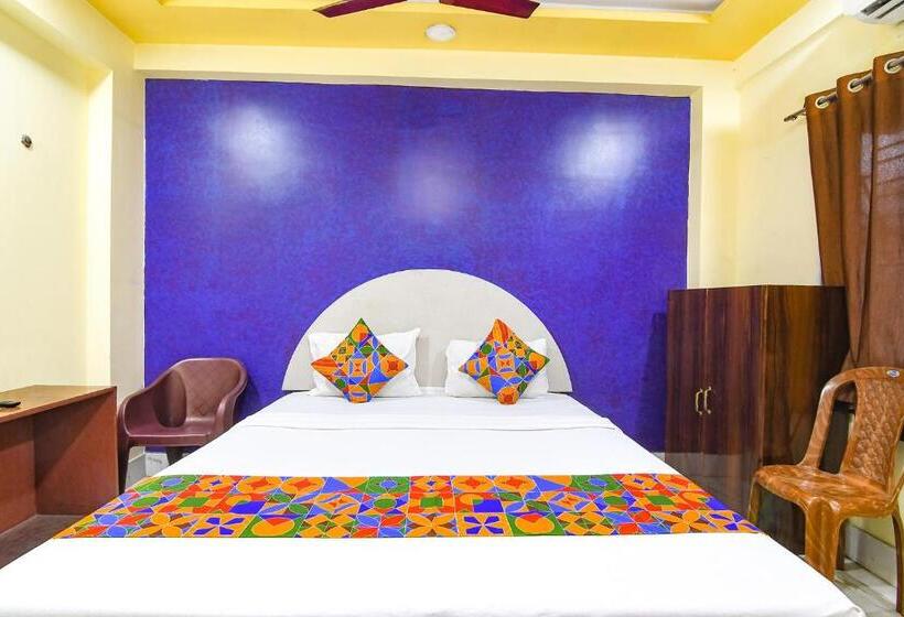 Номер Deluxe, Fabhotel Narayana