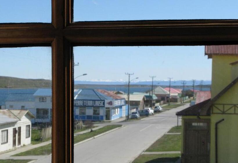 חדר סטנדרט, Yendegaia House