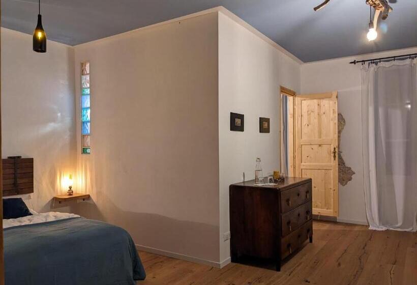 اتاق لوکس, Castel San Mauro