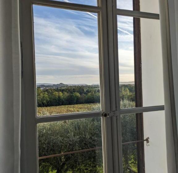 اتاق لوکس, Castel San Mauro