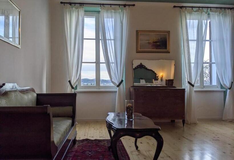 اتاق استاندارد با چشمانداز باغ, Castel San Mauro