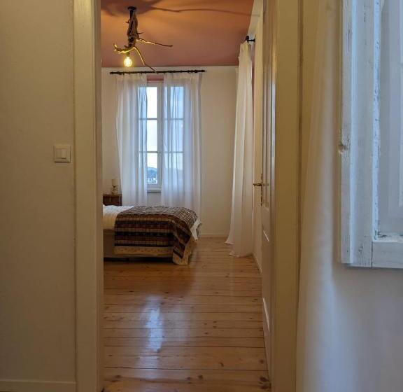 اتاق استاندارد سه تخته با سرویس بهداشتی مشترک, Castel San Mauro