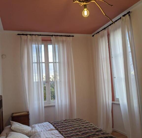 اتاق استاندارد سه تخته با سرویس بهداشتی مشترک, Castel San Mauro