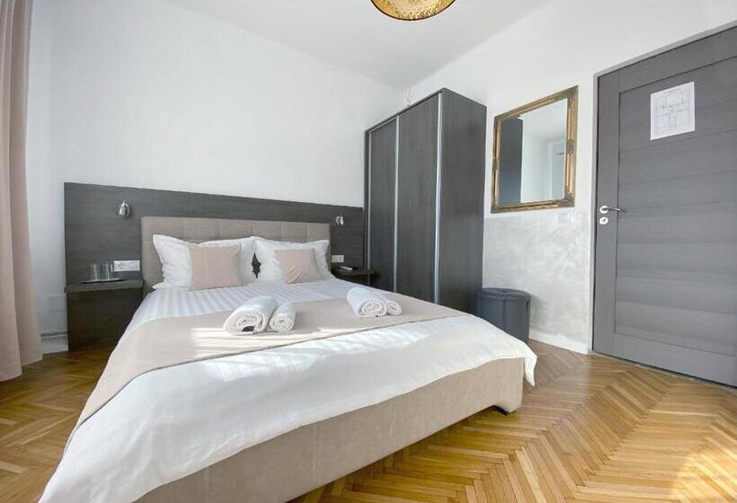 スイート, Vila Roza