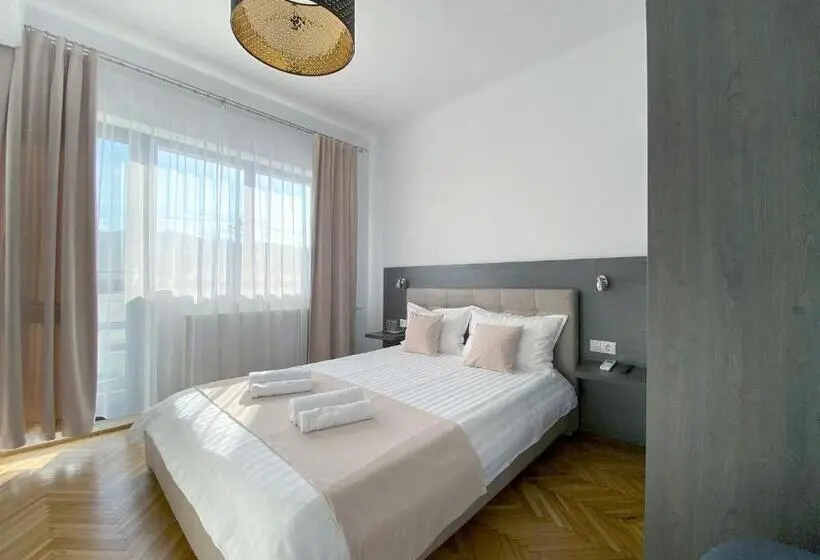 スイート, Vila Roza