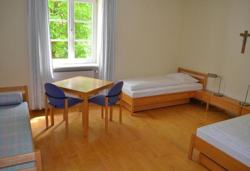 Номер Стандарт Трехместный, Haus Der Begegnung Heilig Geist