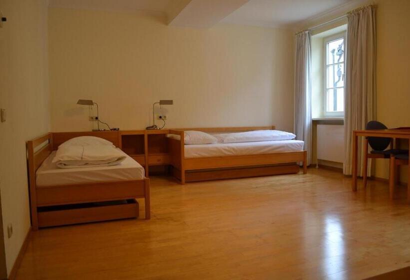 Номер Стандарт, Haus Der Begegnung Heilig Geist