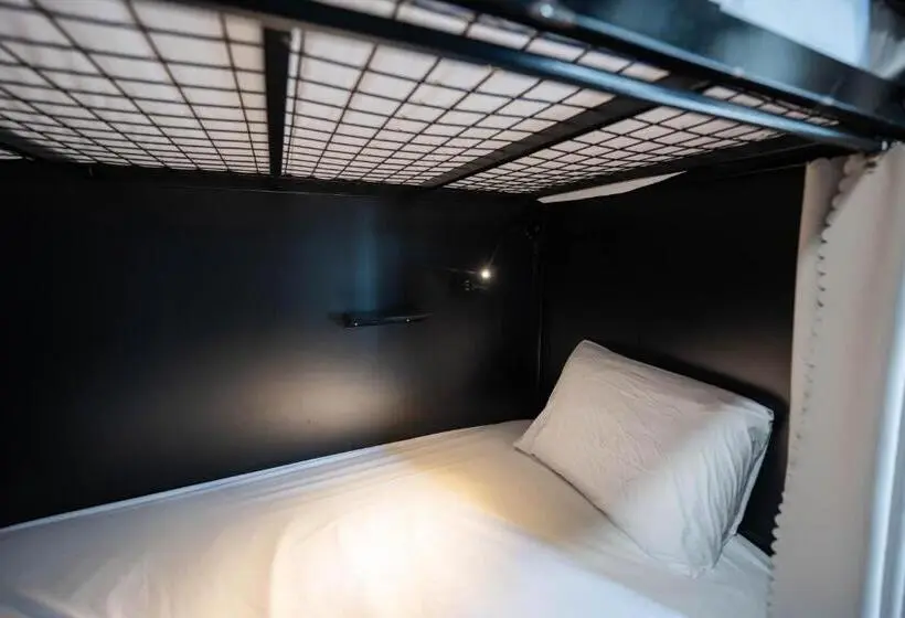 Vuode Makuusalissa, Howzit Hostels Hawaii