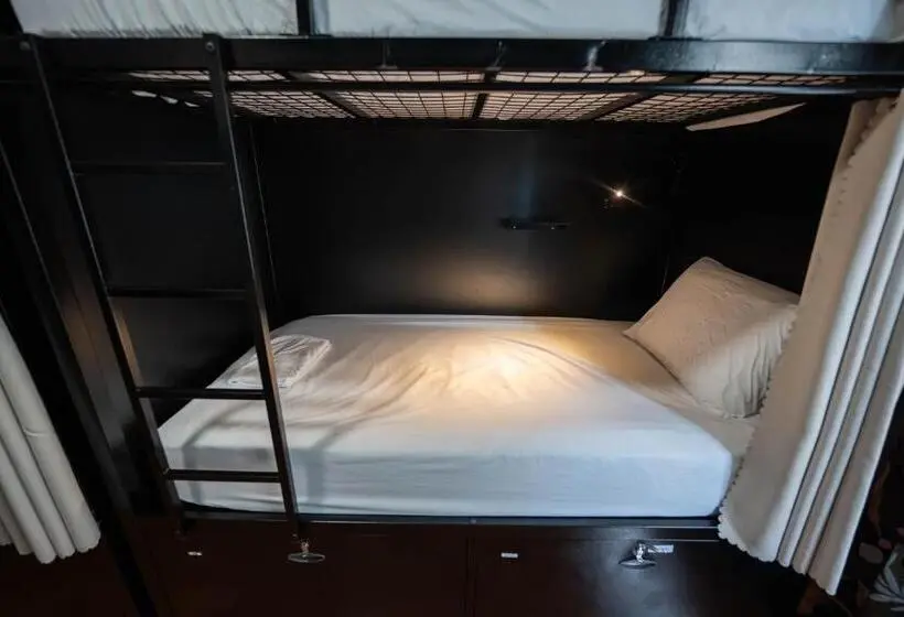 Vuode Makuusalissa, Howzit Hostels Hawaii