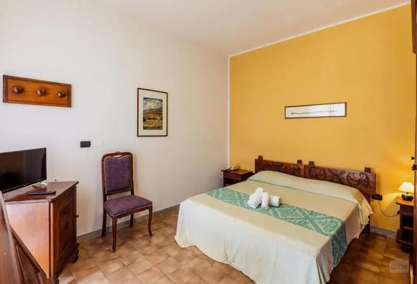 اتاق اکونومی, Malaspina Hotel & Resort
