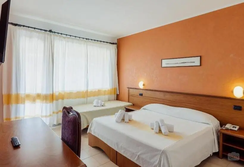 اتاق استاندارد یک نفره, Malaspina Hotel & Resort