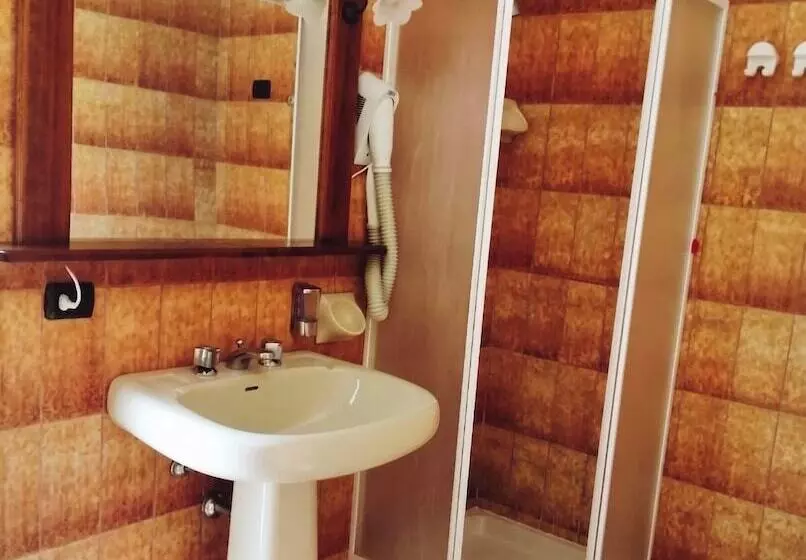 اتاق استاندارد, Malaspina Hotel & Resort