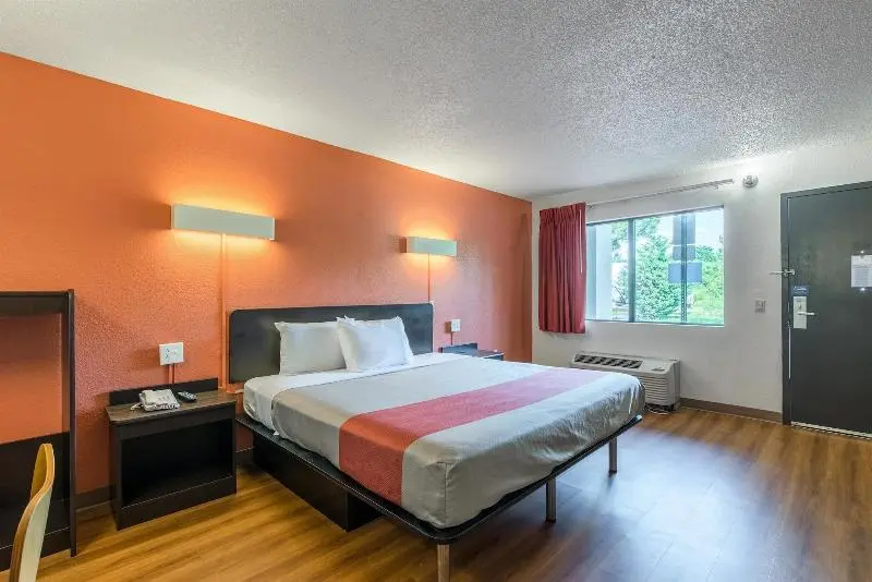 اتاق استاندارد با تخت بزرگ, Super 8 By Wyndham Kannapolis