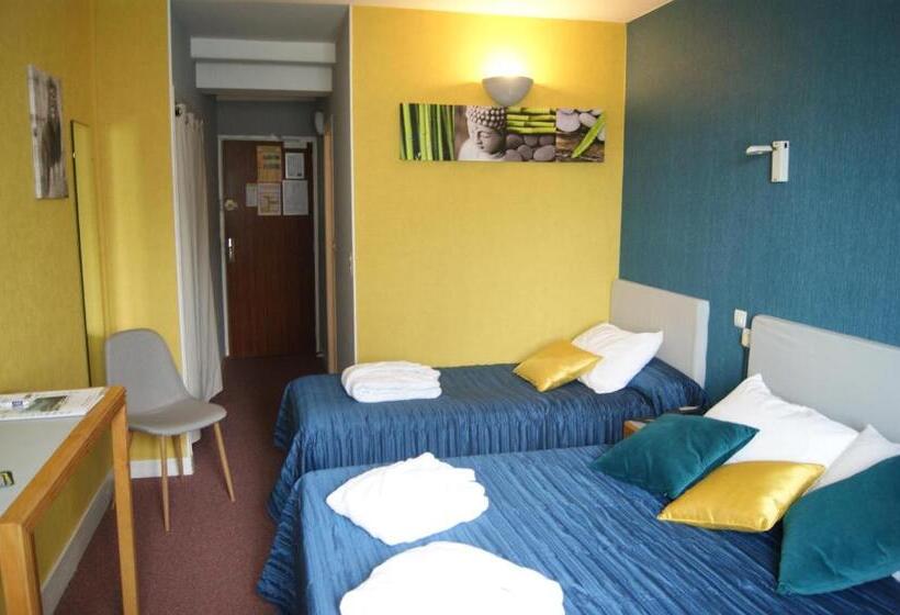 חדר סטנדרט לשלושה, De L'Europe, La Roche Posay