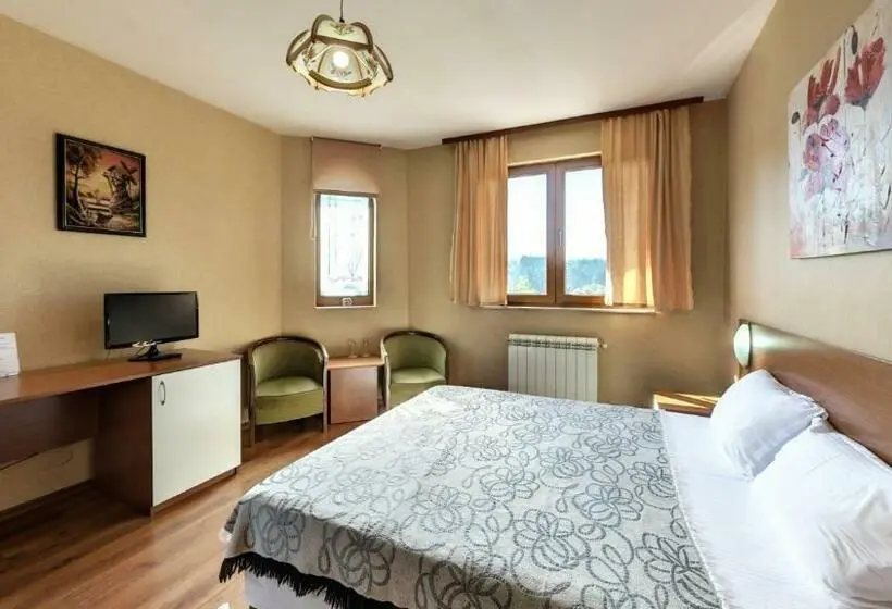 Deluxe-huone, Family Hotel Emaly 1