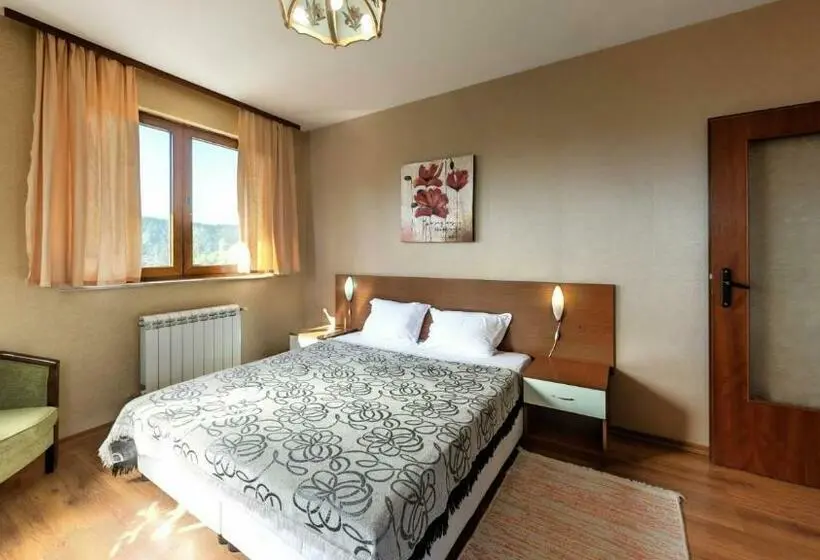 Deluxe-huone, Family Hotel Emaly 1