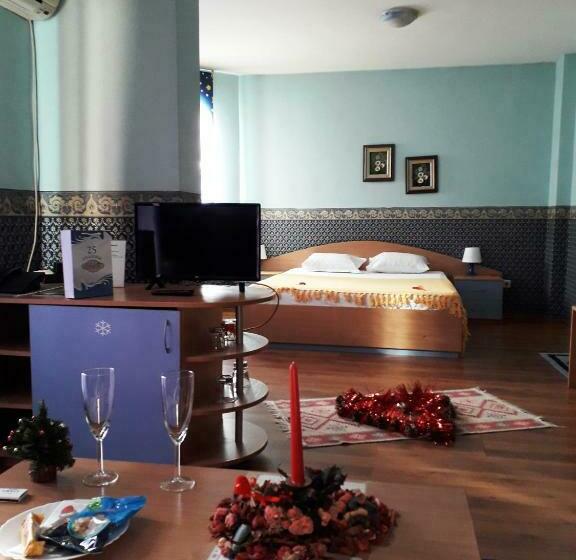 バルコニー付スイート, Family Hotel Emaly 1