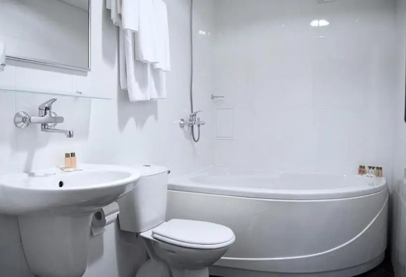 山の見えるジュニアスイート, Hemus Hotel   Vratza