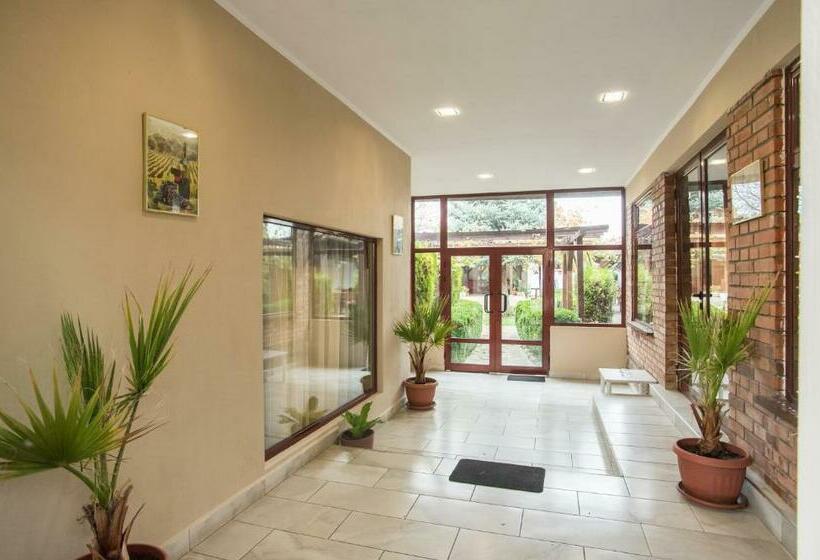 غرفة كلاسيكية ثلاثية, Family Hotel Accent